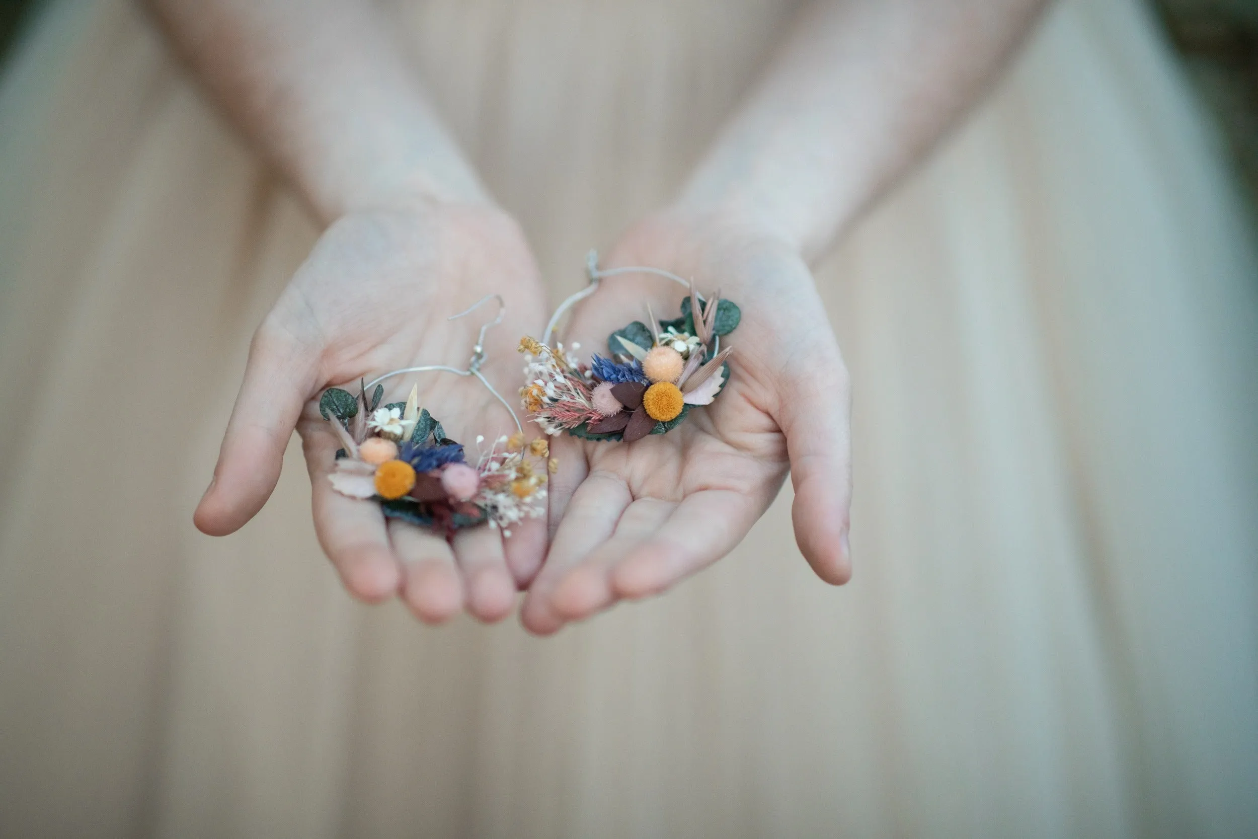 Autumn circle flower earrings