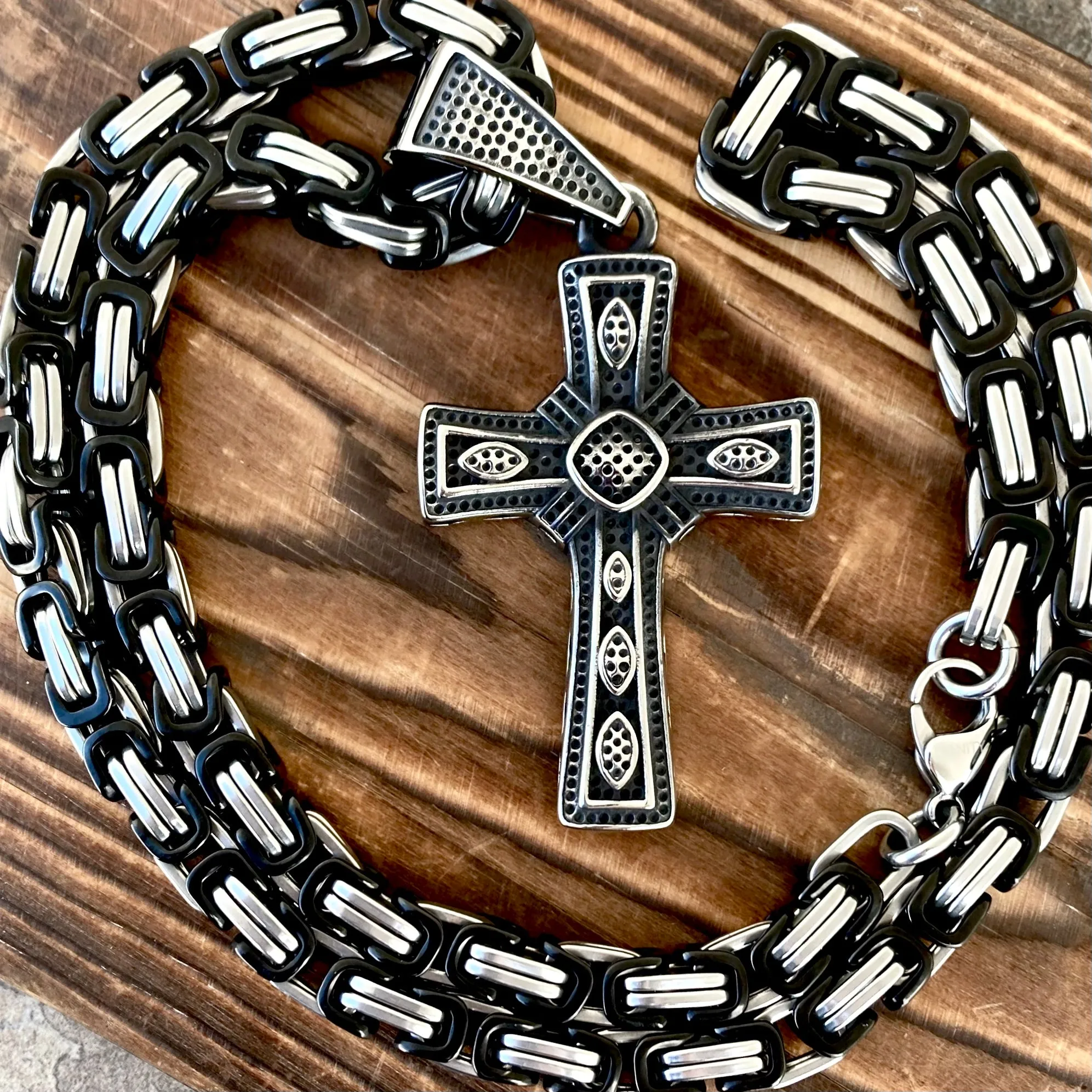 Celtic Guardian Cross Pendant - PEN700