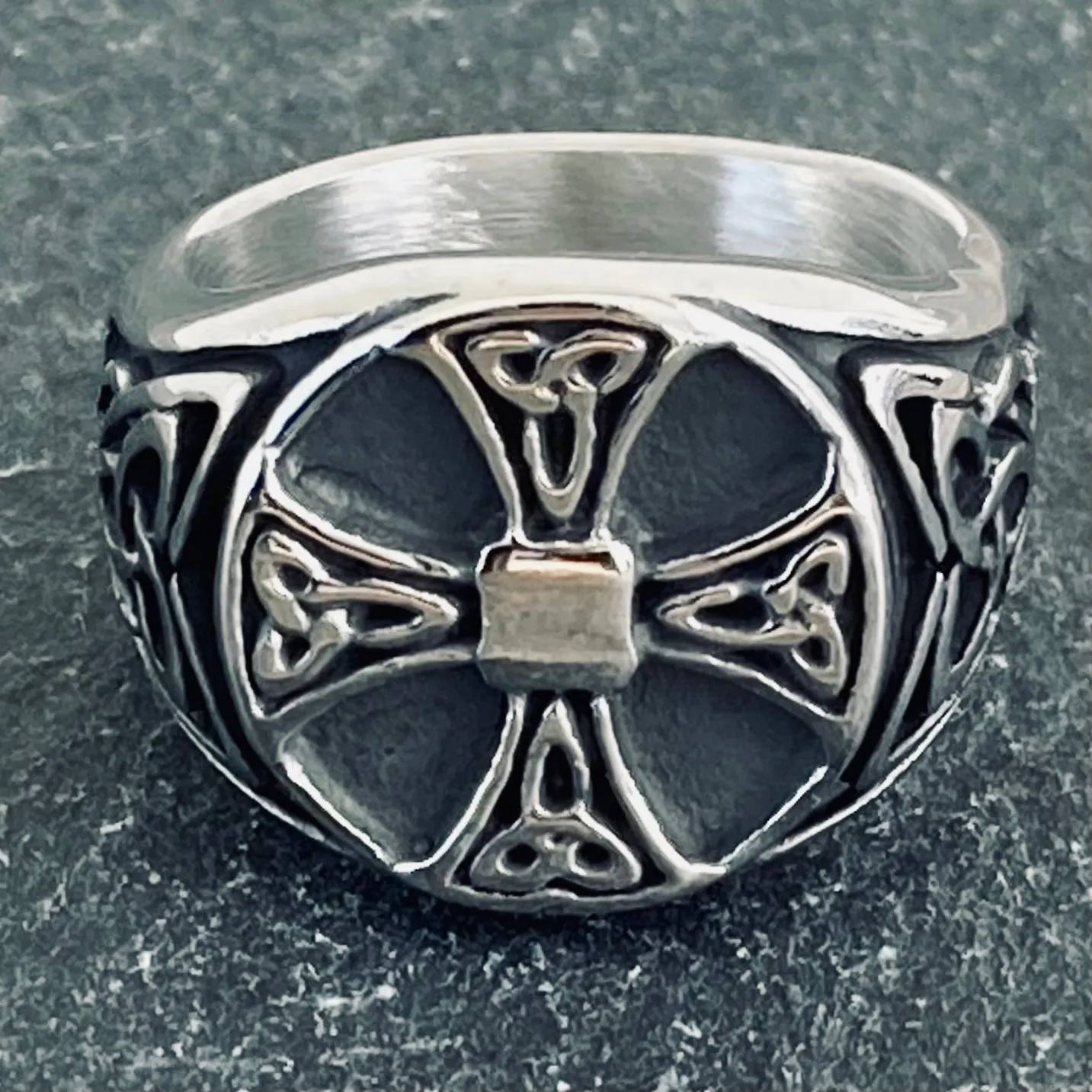 Cross Ring - Celtic Cross - R85