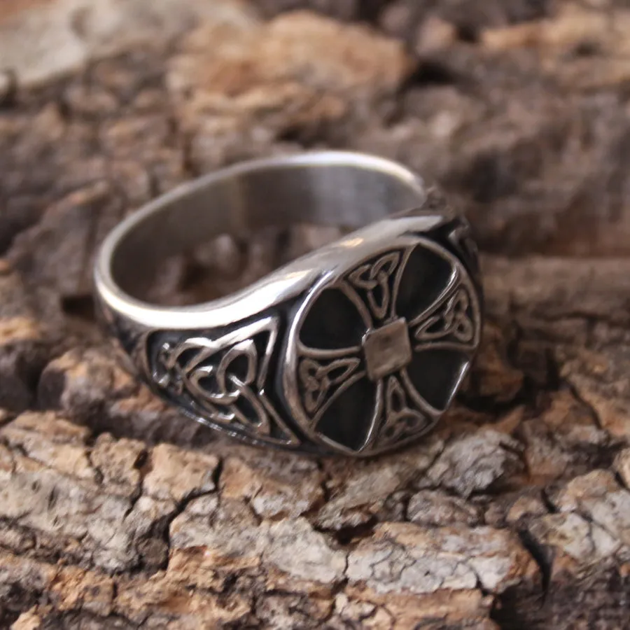 Cross Ring - Celtic Cross - R85