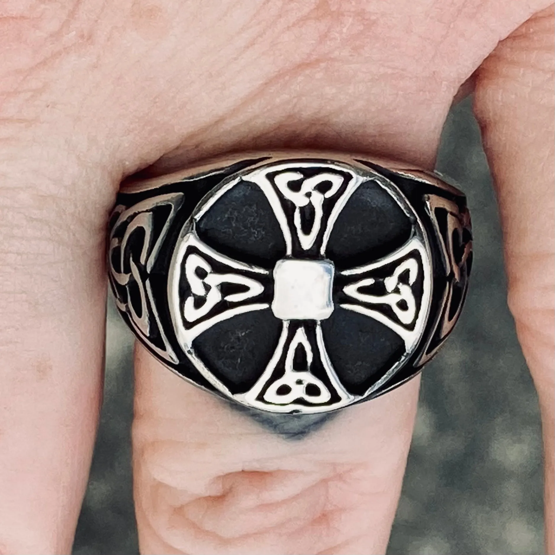 Cross Ring - Celtic Cross - R85