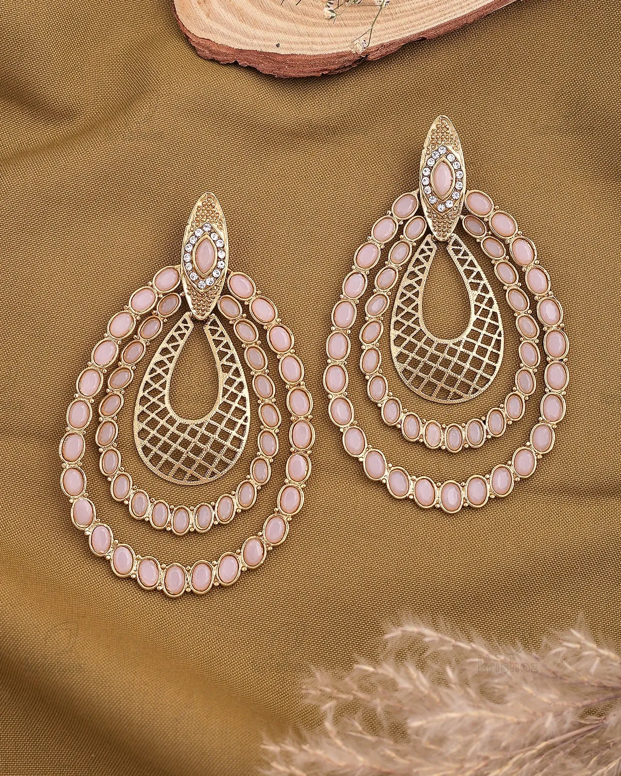 Jyotsana Kundan Dangler Earrings - RANG