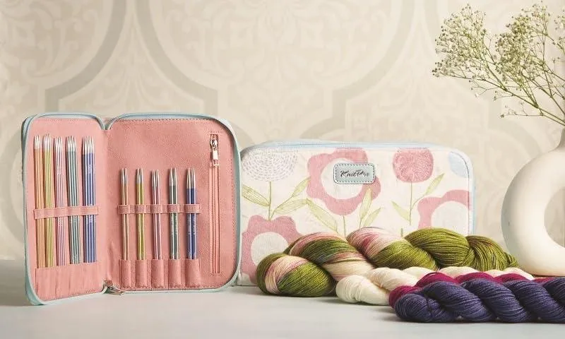 KnitPro Holiday Gift set "Sweet Affair" - Knitting Needles and Yarn Gift Set (47450)