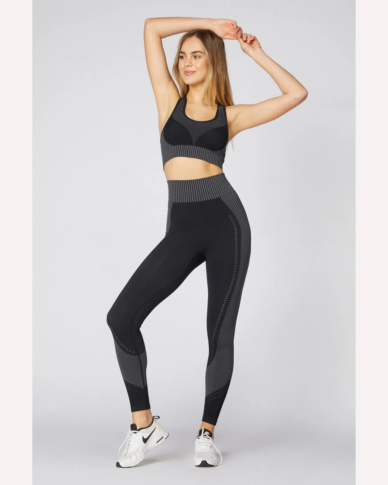 L'urv Explorer Seamless Crop - Black