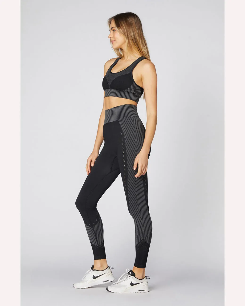 L'urv Explorer Seamless Crop - Black