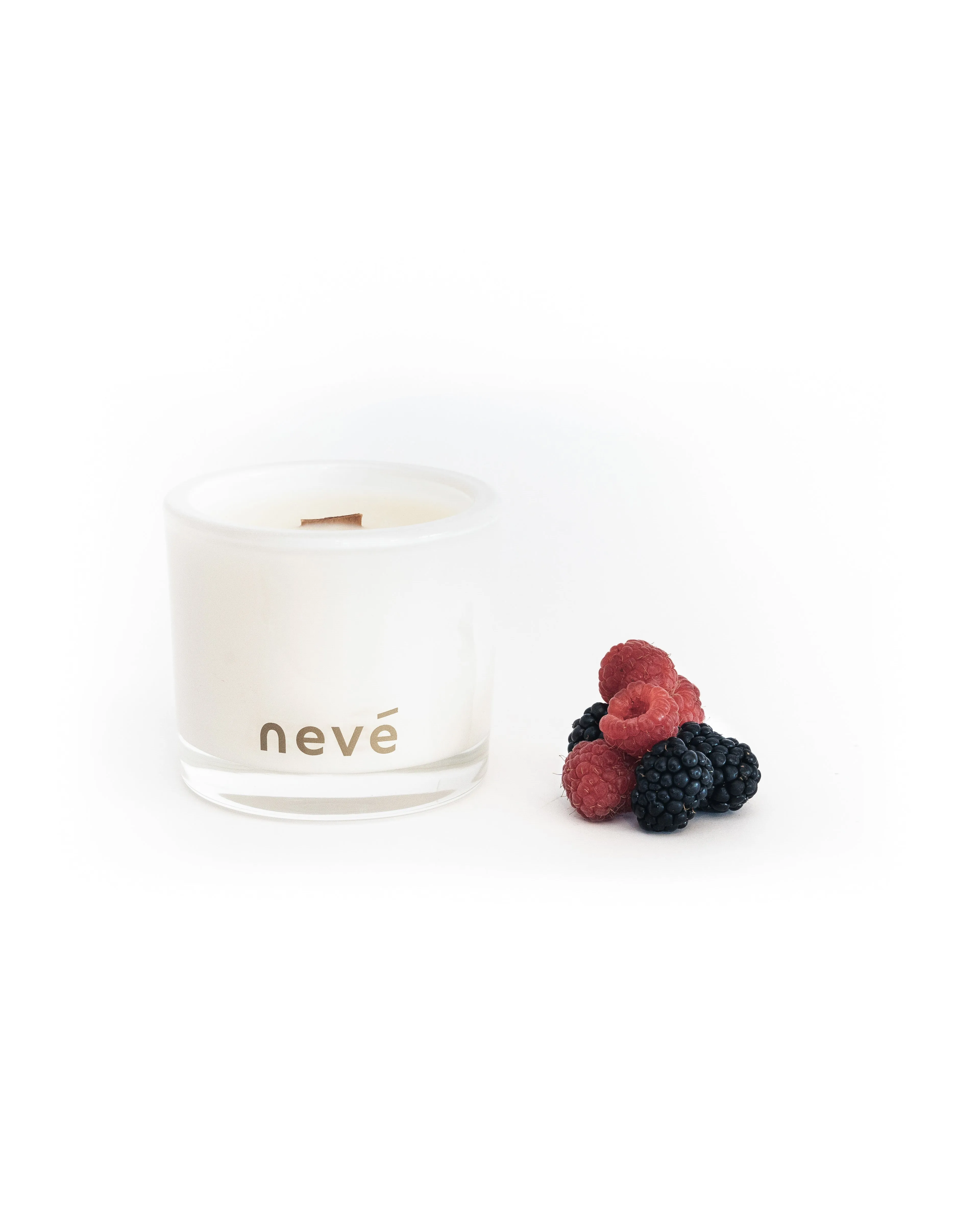 Neve Medium Candle - Black Raspberry & Vanilla